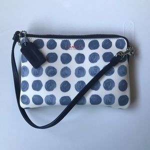 NWOT Coach Wristlet